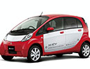 Dinamo Bucureşti a primit două maşini electrice Mitsubishi i-MiEV