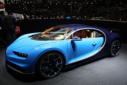 foto-bugatti chiron hipercar-ul cu 1500 cp prezentat oficial