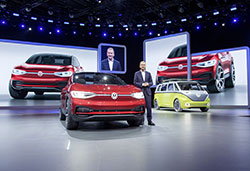 Frankfurt IAA 2017: Volkswagen prezintă noul I.D. CROZZ II