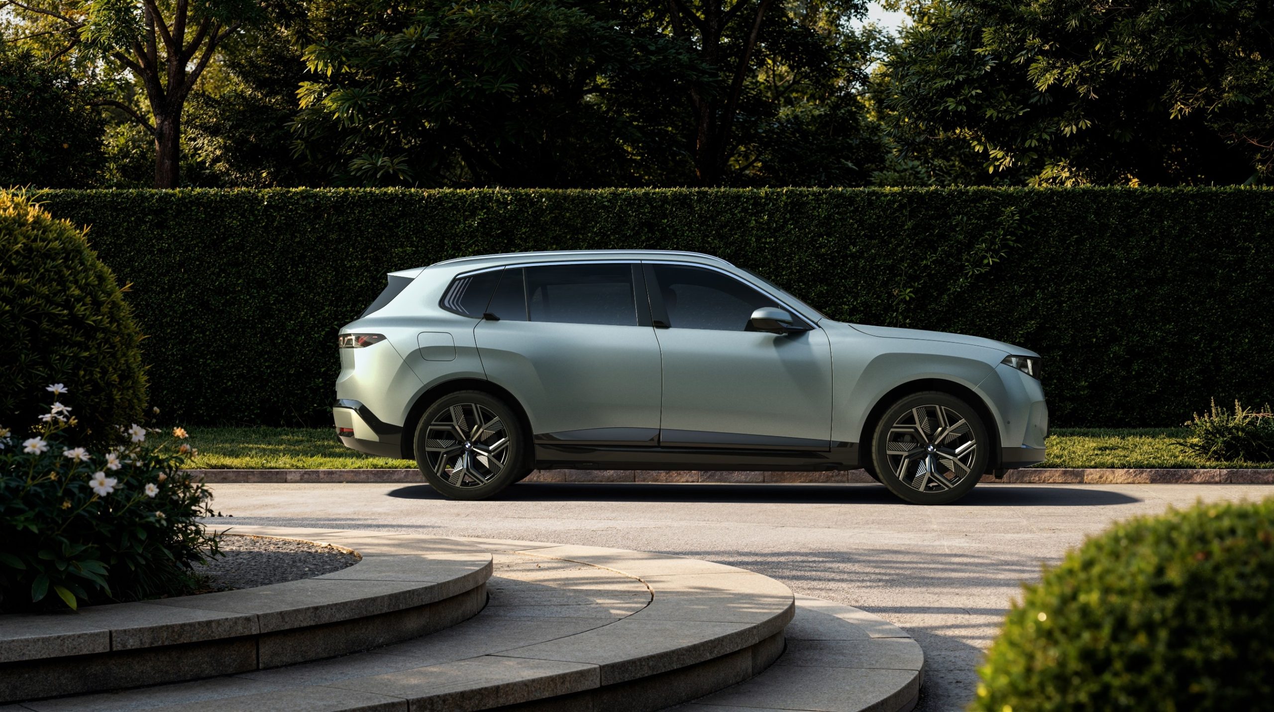 BMW X5 și iX5 cu ampatament lung: Noi standarde de spațiu și autonomie electrică pentru piața din China