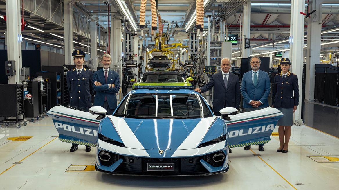 Automobili Lamborghini a prezentat noul Lamborghini Temerario Polizia pentru Poliția Statului Italian