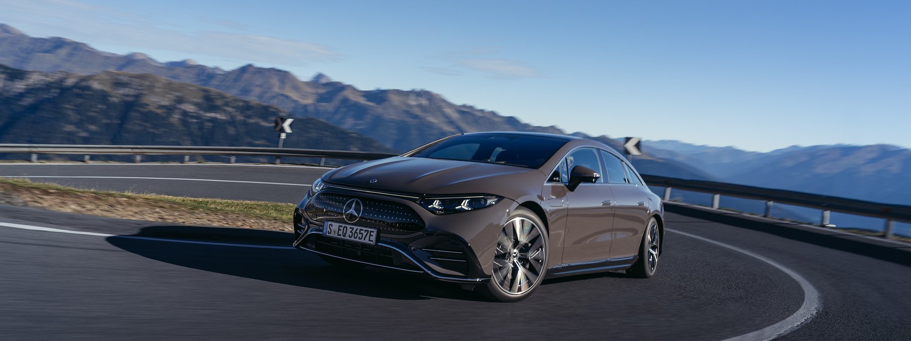 Mercedes-Benz EQS introduce direcția digitală steer-by-wire: prețuri și detalii tehnice